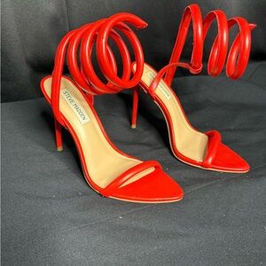 Steve Madden Vibrant Red Spiral Heels